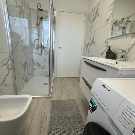 Apartman Deluxe Comfortable With Balconie *