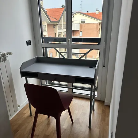 Apartment Deluxe Comfortable With Balconie Castellanza